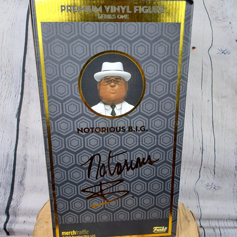 Funko Gold - Picture 13 of 16
